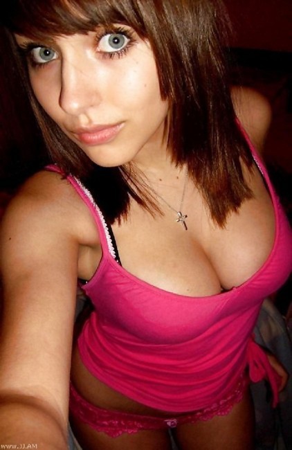 sexe blonde nue plan a trois